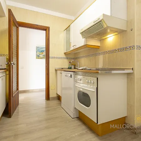 Voramar I First Line Pine Walk