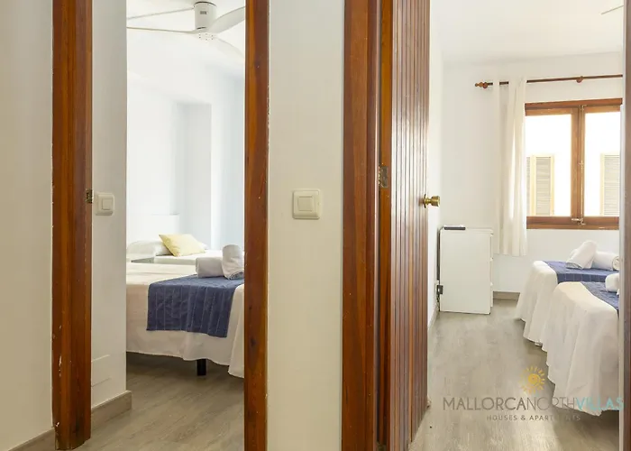 Voramar I First Line Pine Walk