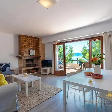 Voramar I First Line Pine Walk