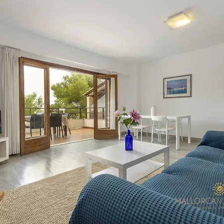 Voramar I First Line Pine Walk Port de Pollenca