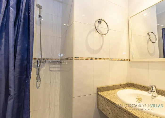 Voramar I First Line Pine Walk